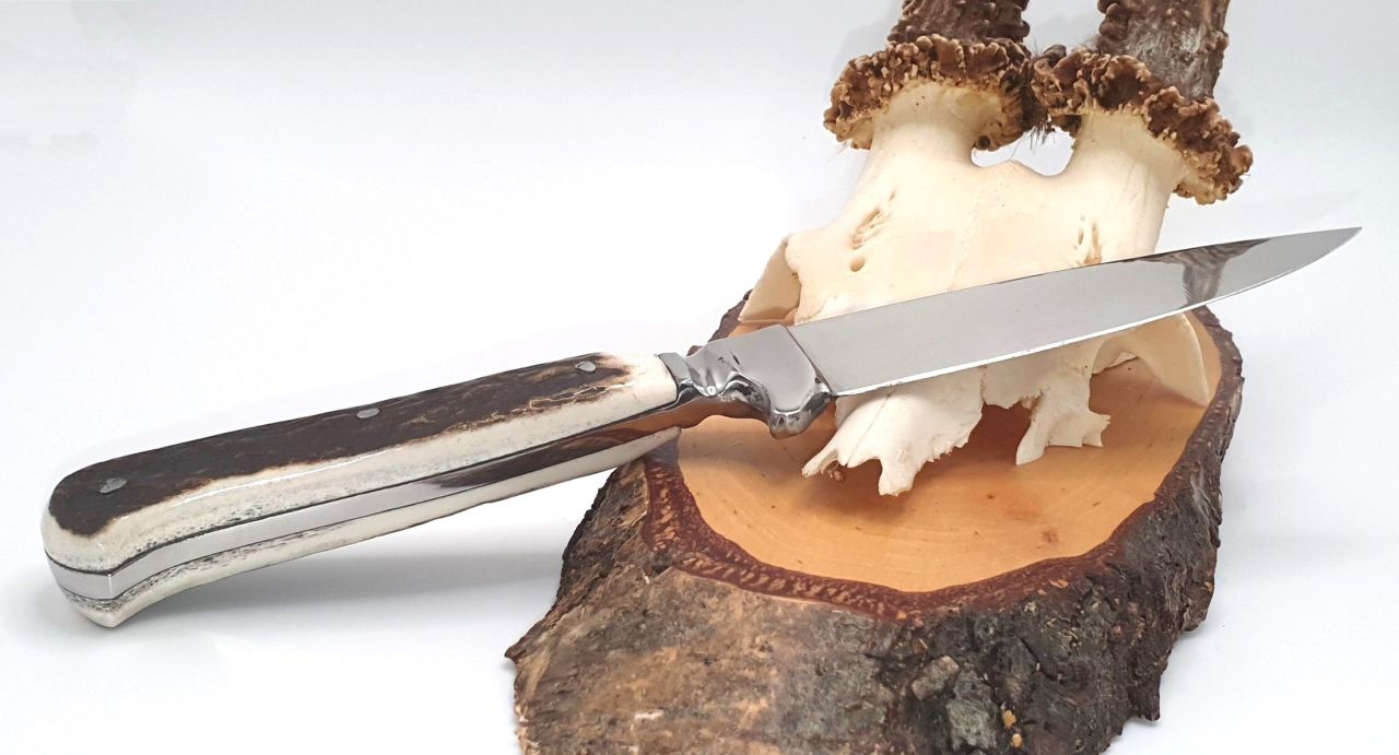 Jagdmesser / Bayrischer Nicker 11 cm Klinge rostfreier 1.4116 Stahl Hirschhorngriff