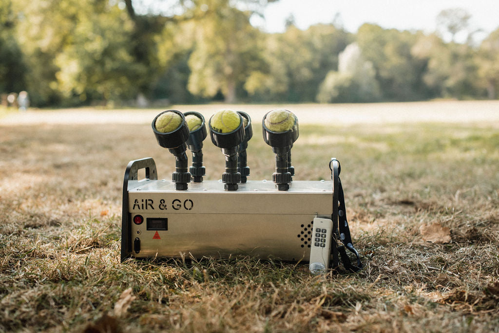 Tennisball Aufsätze die auf den 6-Shooter, der air&go Dummylauncher von made4dogs montiert wurden um Tennisbälle damit abschießen zu können