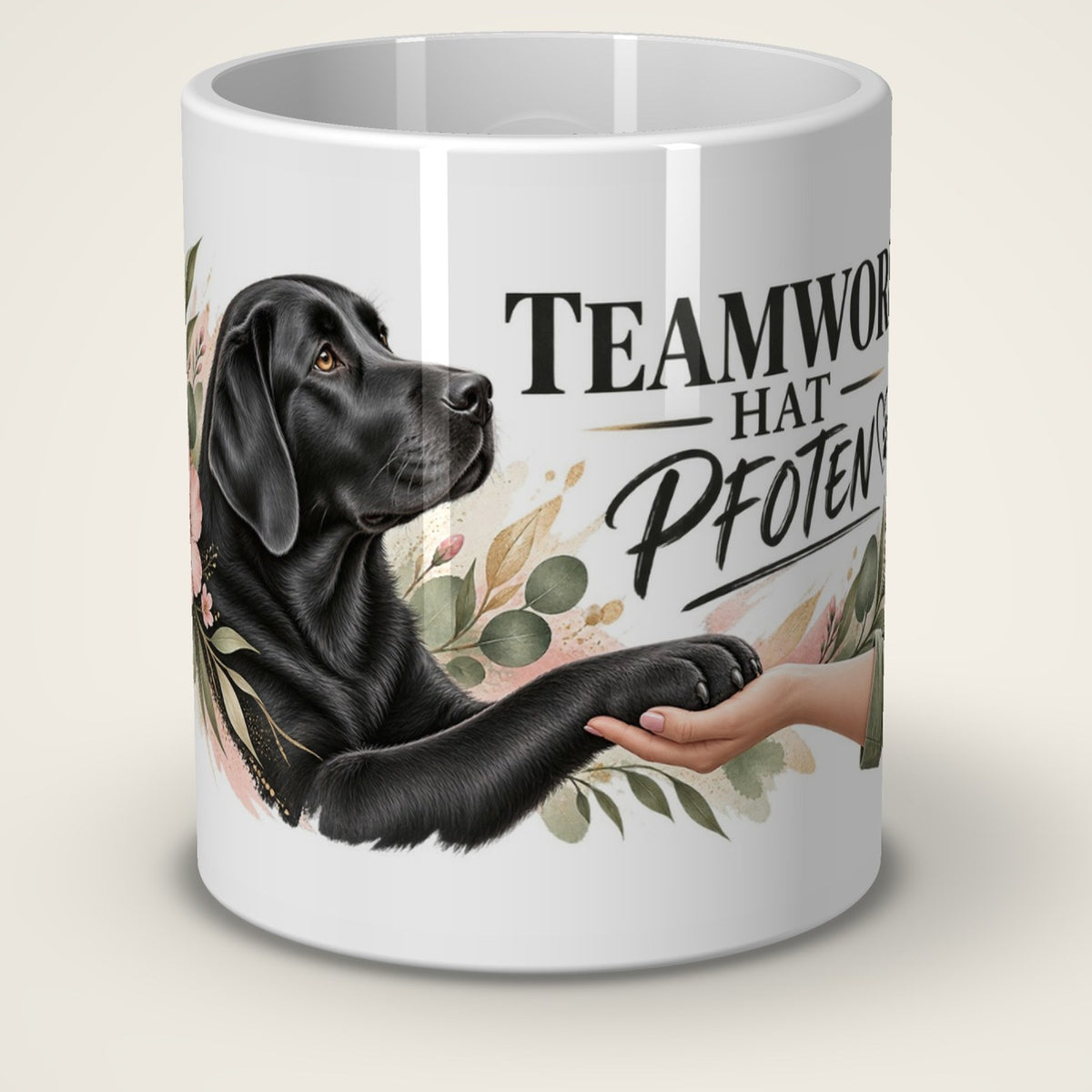 Kaffeetasse Teamwork hat Pfoten. – Vorderansicht der weißen Keramiktasse